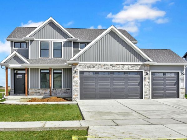 1420 Tinley Lane , Mahomet, IL 61853