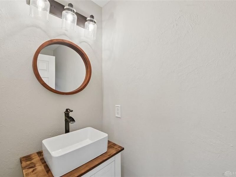 874 Ginger Ridge Drive, Trenton, OH 45067 Photo 12