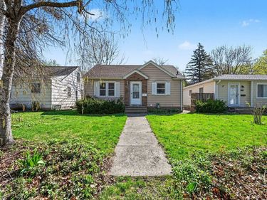 3008 Chowen Avenue N, Robbinsdale, MN 55422