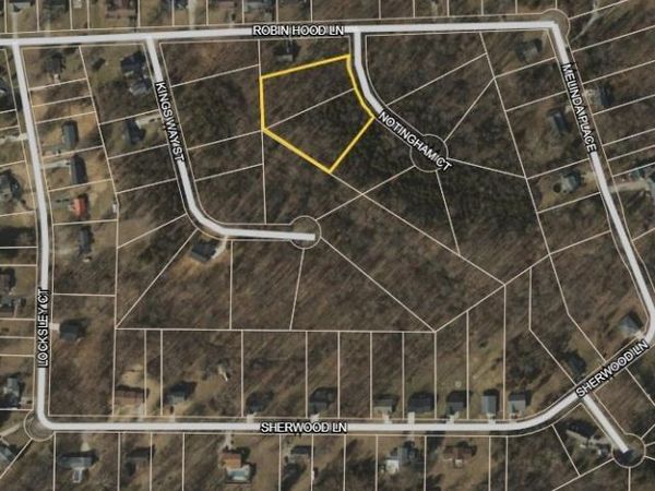 305 Nottingham Court, Bedford, IN 47421