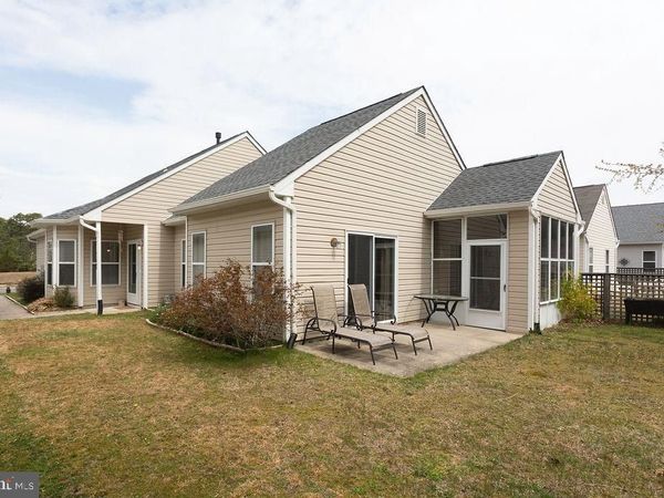 138 ATLANTIC HILLS BOULEVARD , MANAHAWKIN, NJ 08050