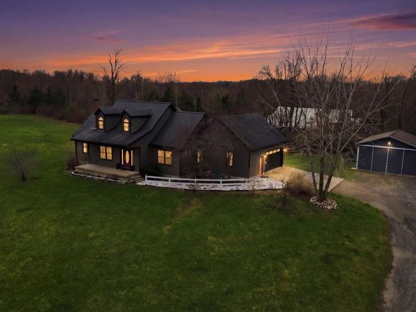 3927 Inspiration Lane, Vermontville, MI 49096