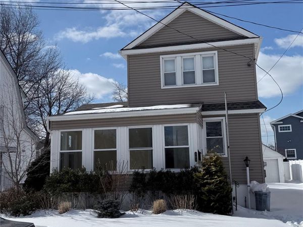 363 Hewlett Parkway , Hewlett, NY 11557