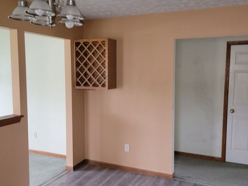 302 W Glen, Elyria, OH 44035 Photo 6