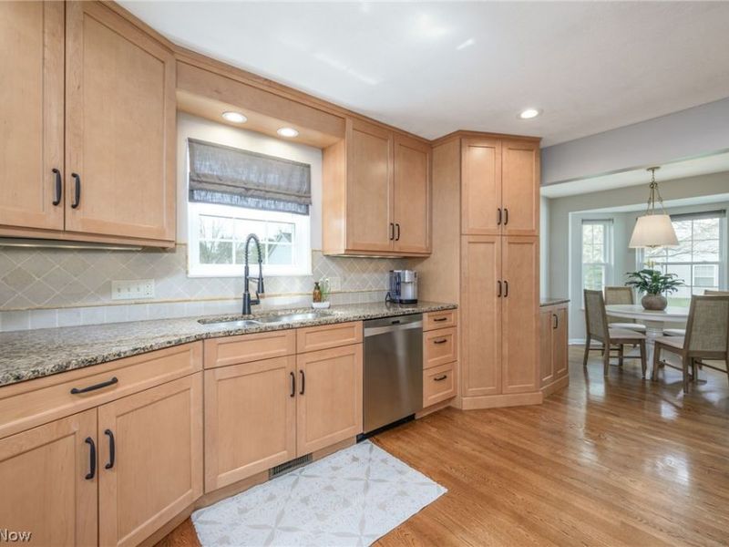 448 E Reserve Drive, Cuyahoga Falls, OH 44223 Photo 13