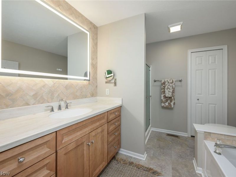 448 E Reserve Drive, Cuyahoga Falls, OH 44223 Photo 19