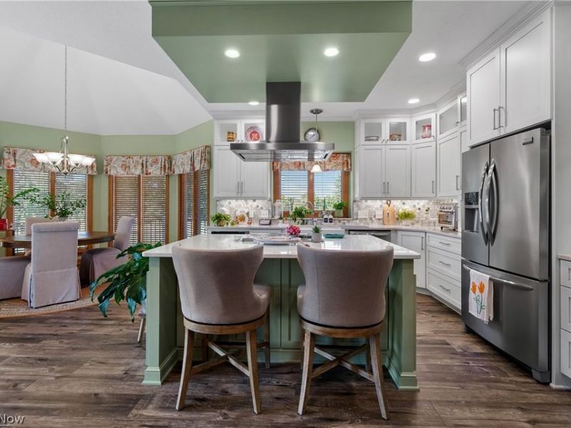 3896 Edison Street NE, Hartville, OH 44632 Photo 14