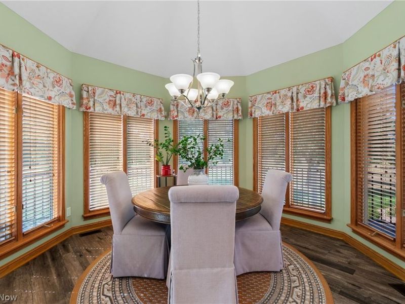 3896 Edison Street NE, Hartville, OH 44632 Photo 15