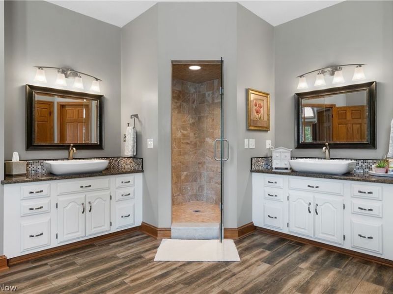 3896 Edison Street NE, Hartville, OH 44632 Photo 22