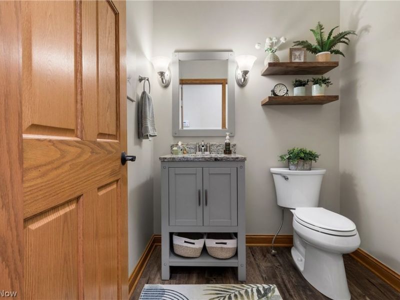 3896 Edison Street NE, Hartville, OH 44632 Photo 26