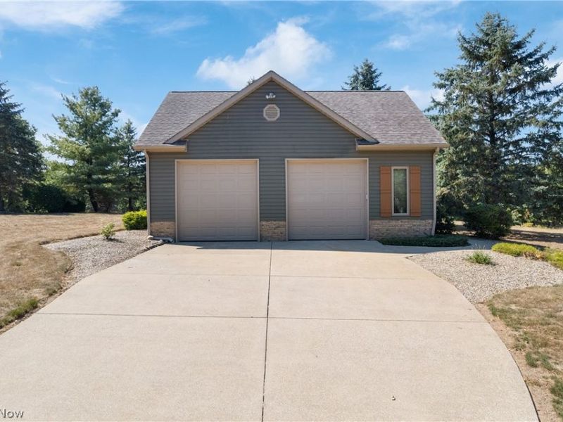 3896 Edison Street NE, Hartville, OH 44632 Photo 50