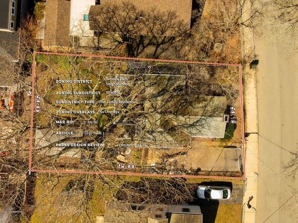 167 Bourne St, Boston, MA 02131