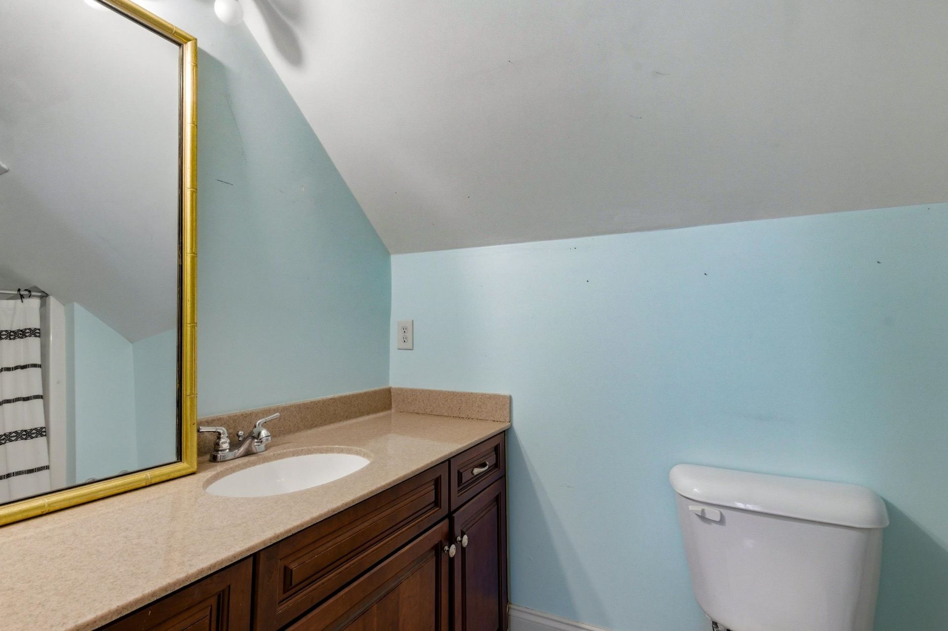 592 Oxbow Dr. Photo 27