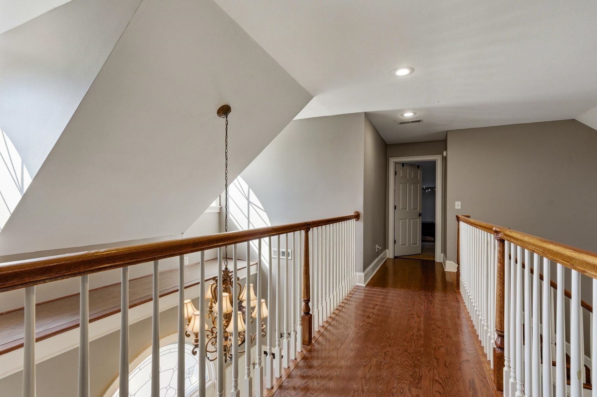 592 Oxbow Dr. Photo 28