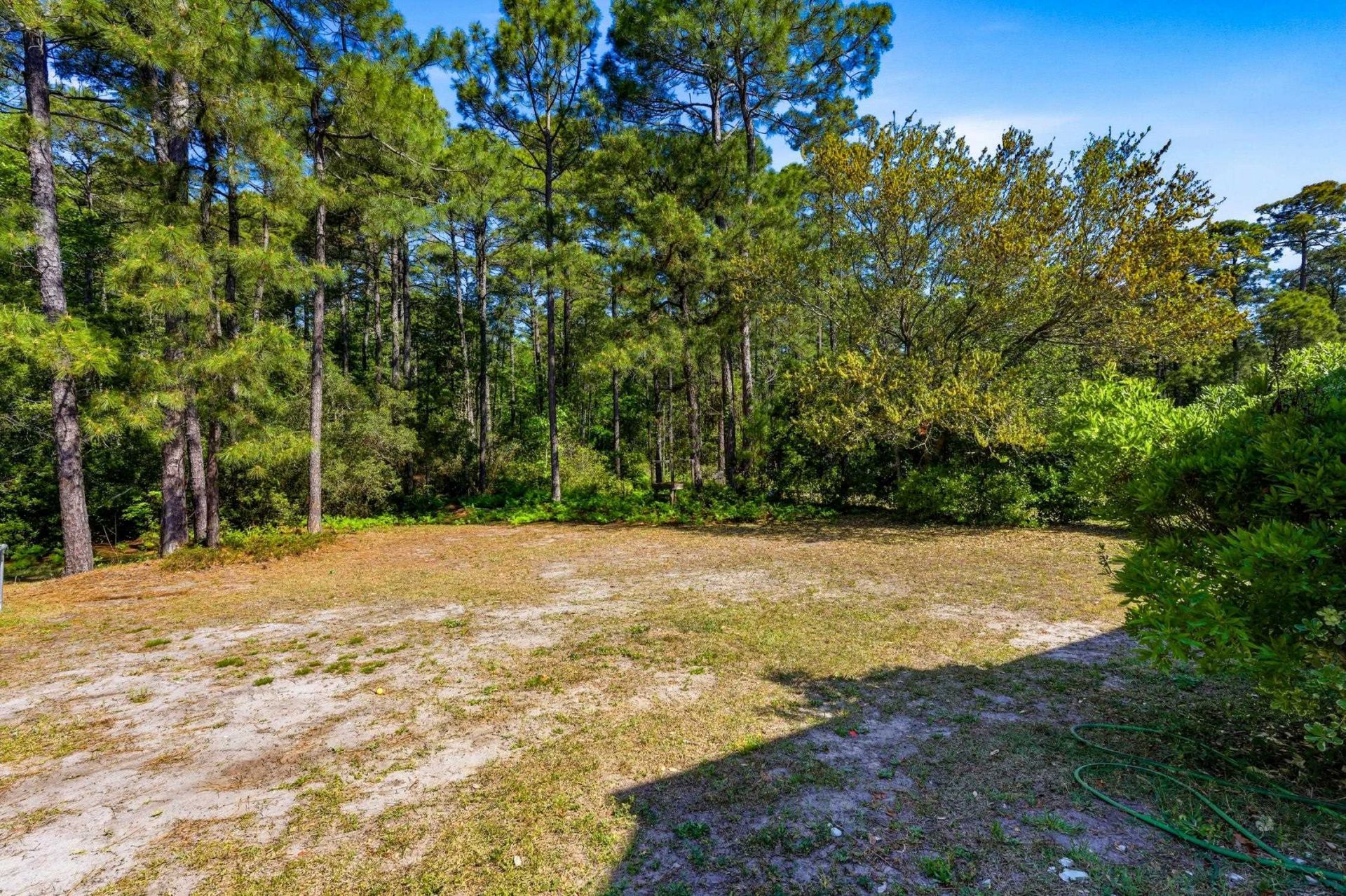 592 Oxbow Dr. Photo 37