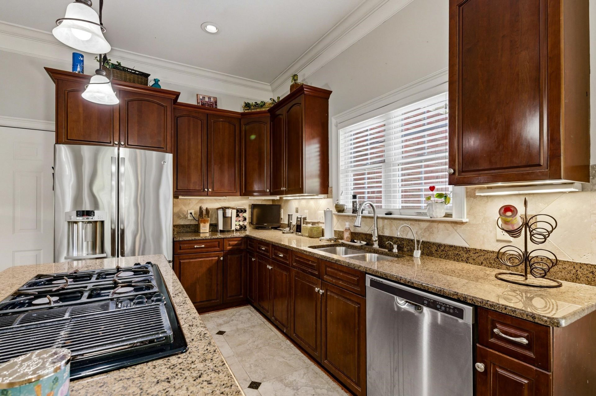 592 Oxbow Dr. Photo 5