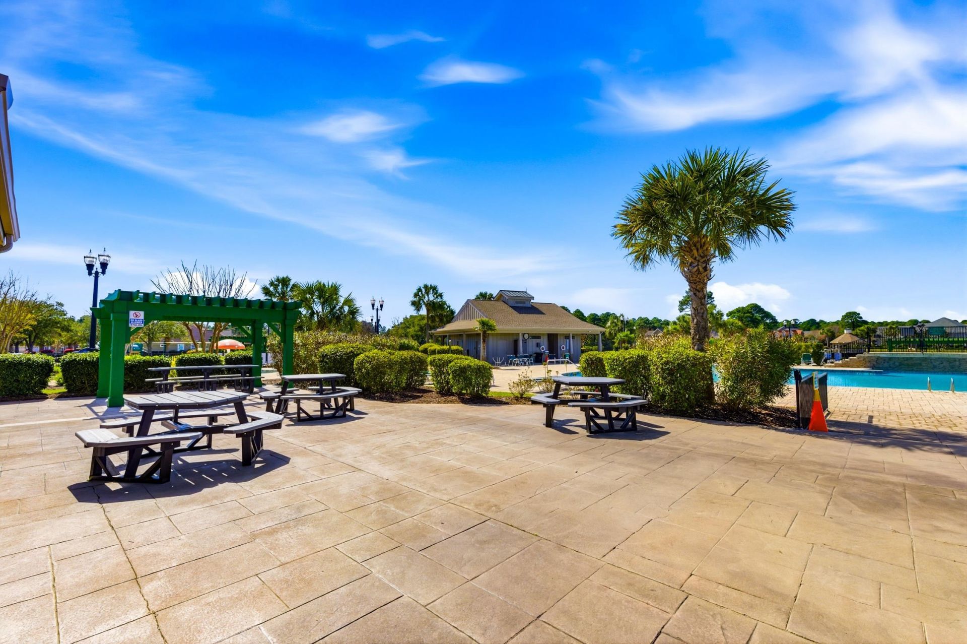 592 Oxbow Dr. Photo 58