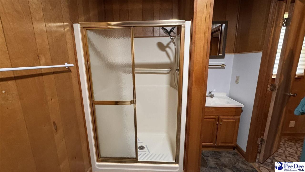 120 Theressa Dr Photo 11