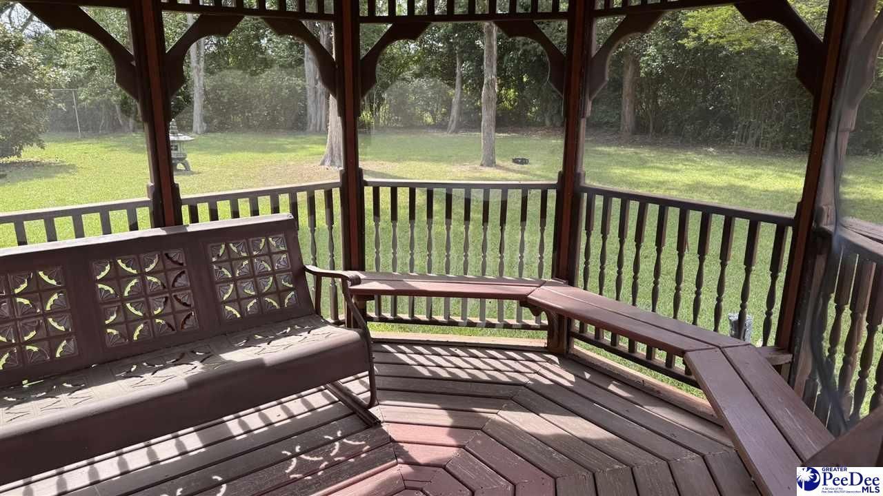 120 Theressa Dr Photo 18