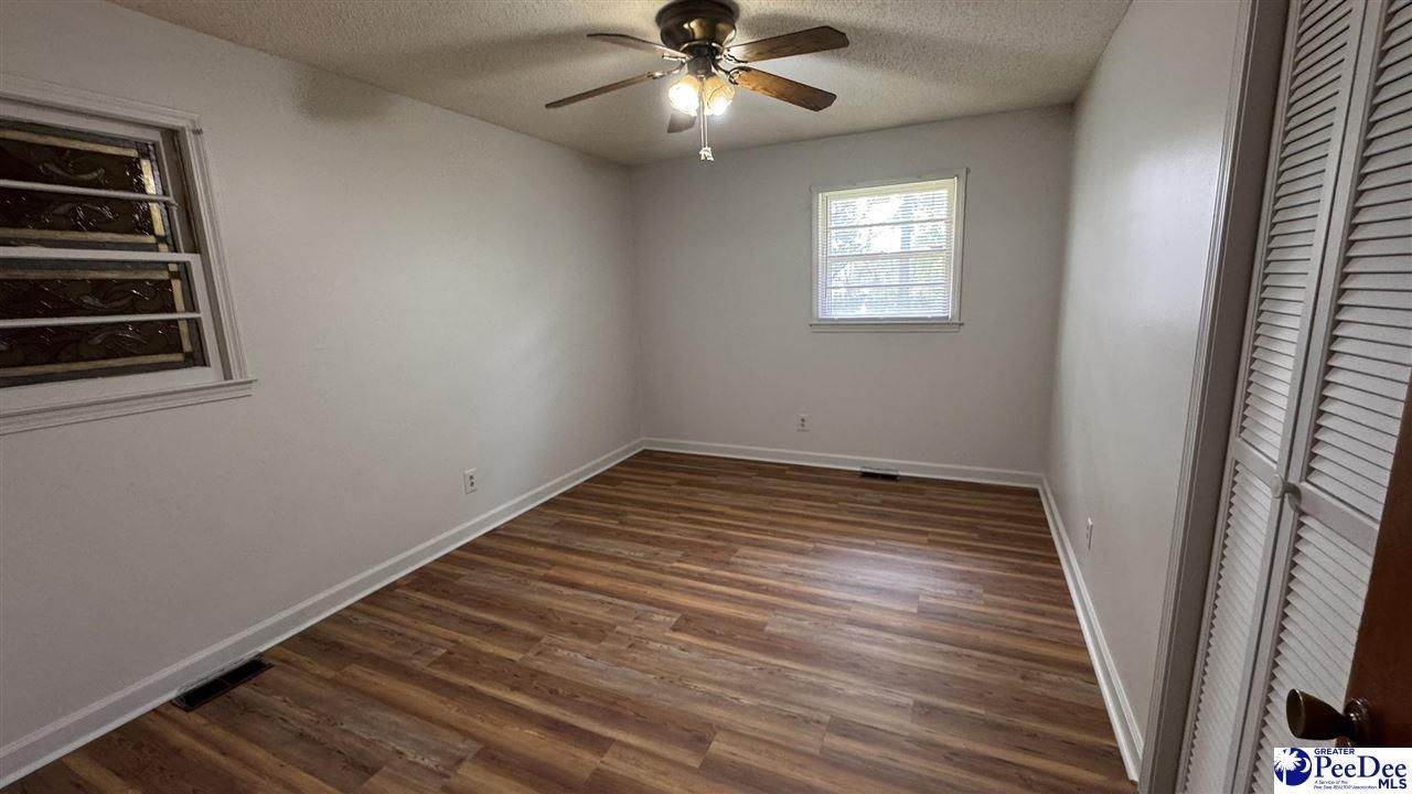 120 Theressa Dr Photo 8