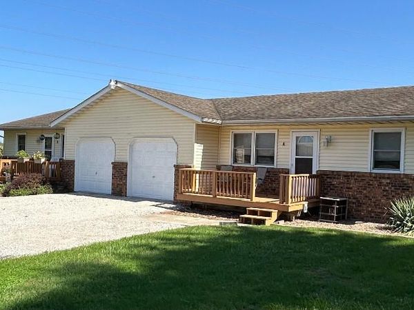 373 S State Road 49 , Valparaiso, IN 46383