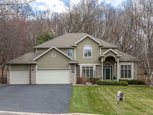 430 Larkspur Ln E, Onalaska, WI 54650