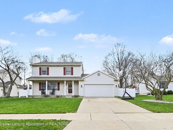 401 W Brunswick Drive, DeWitt, MI 48820