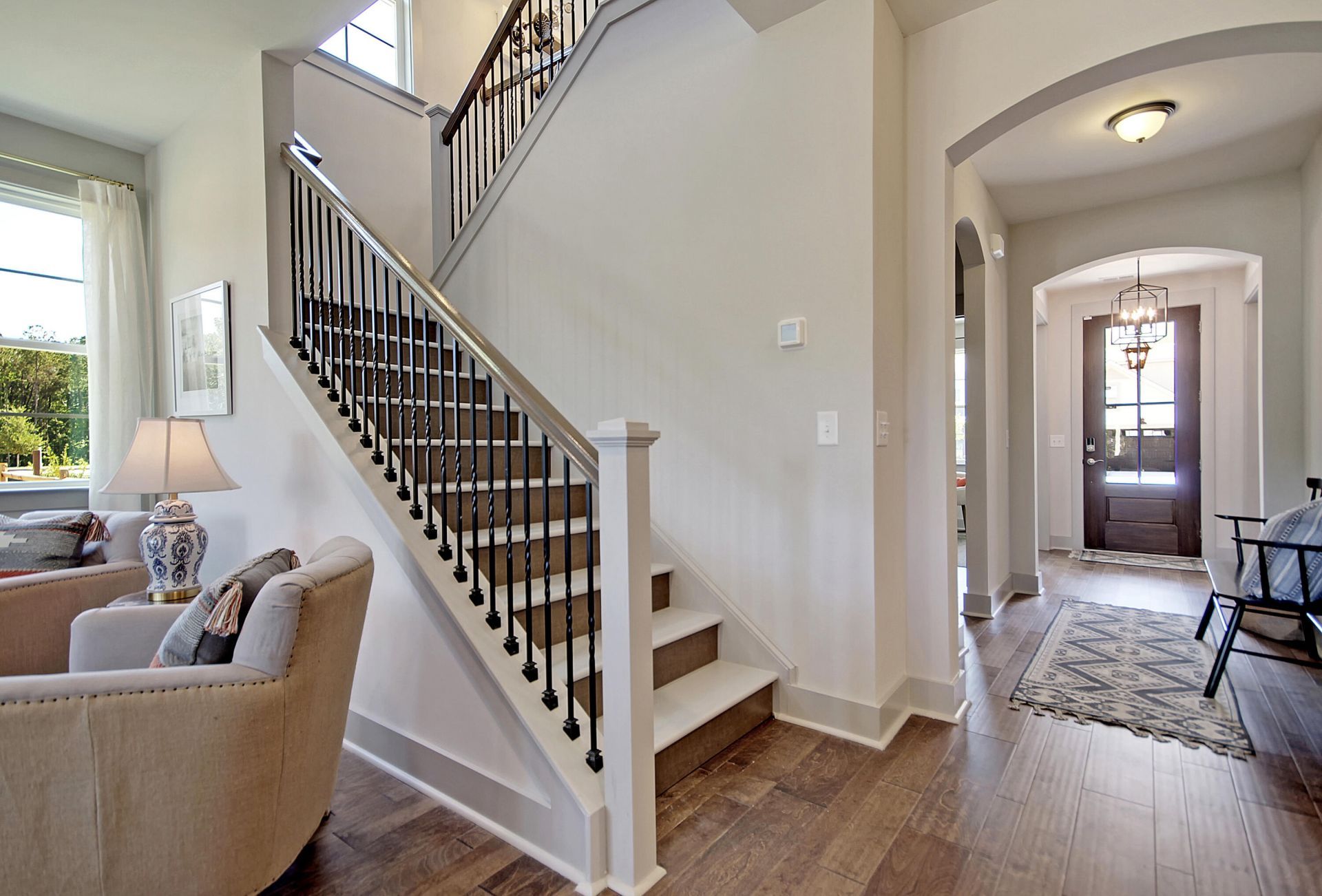 228 Creek Pointe Drive Photo 12