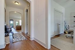 228 Creek Pointe Drive photo 4