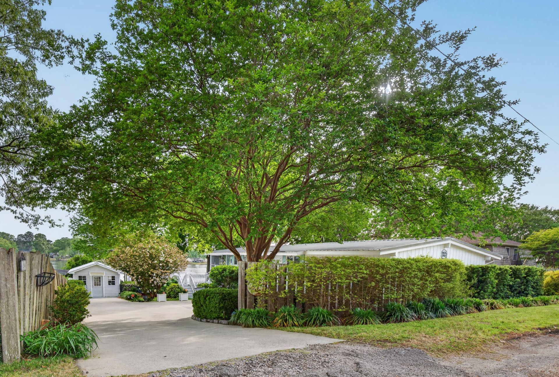 1204 Joyner Drive Photo 10