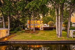 1204 Joyner Drive photo 4