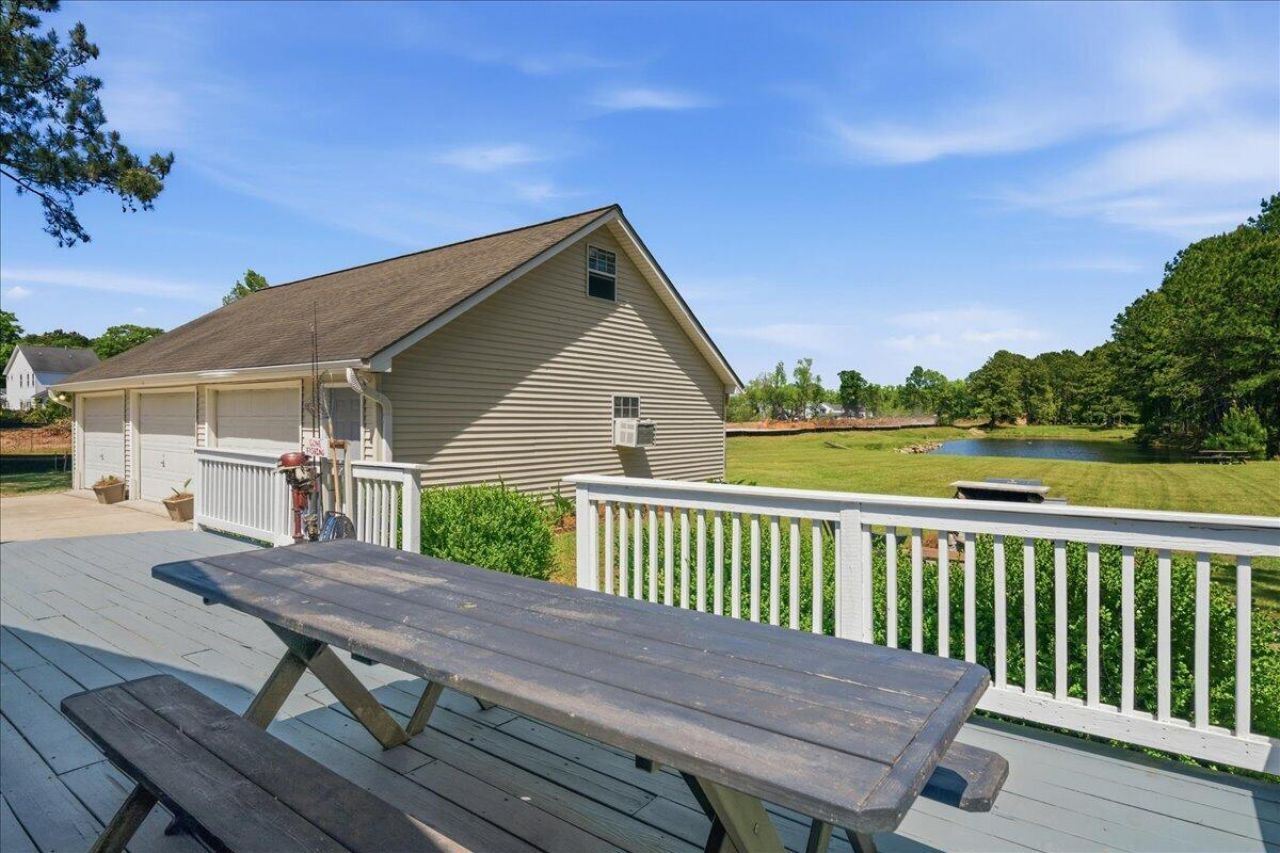 2195 River Road Photo 11