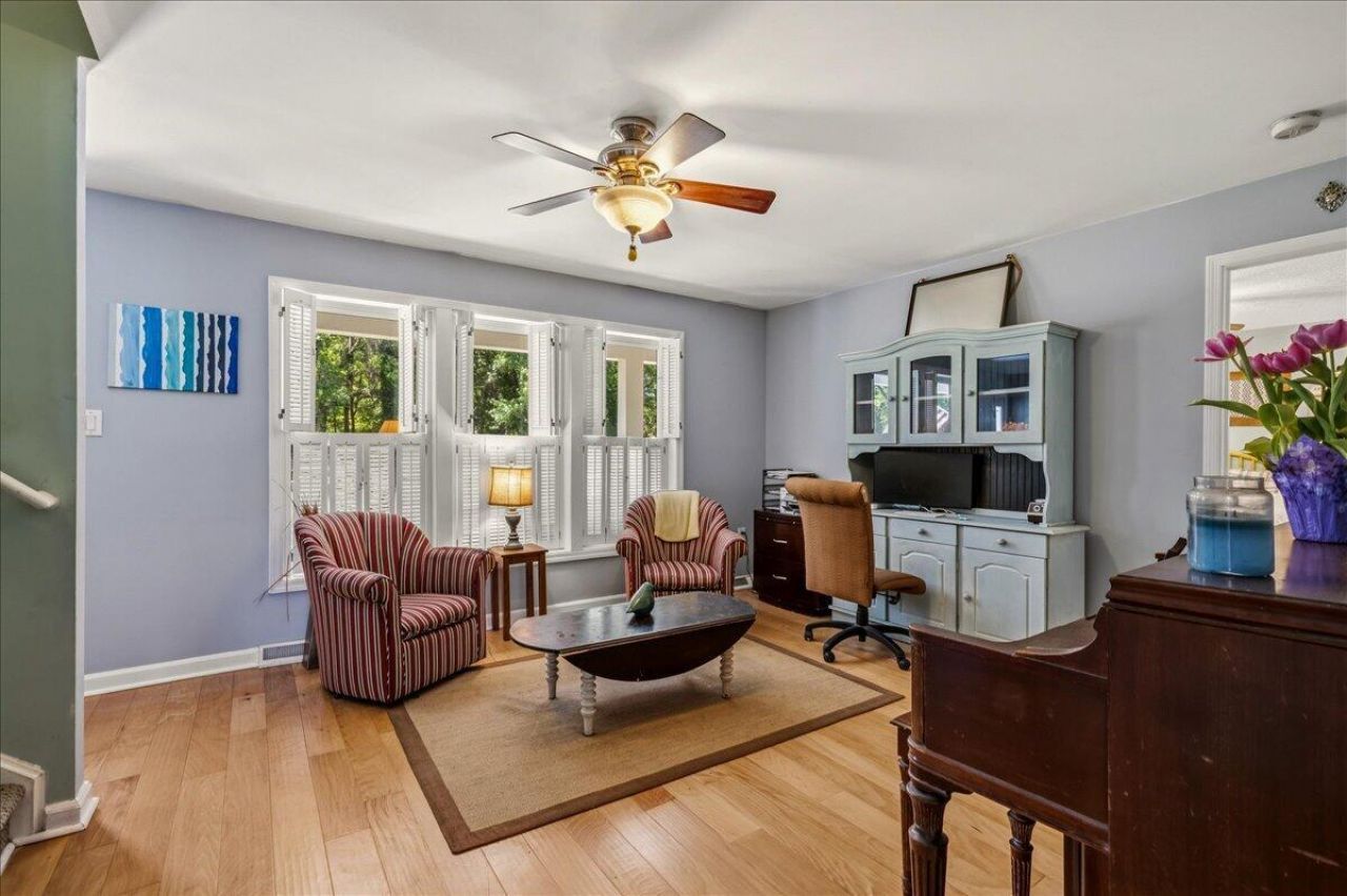 2195 River Road Photo 17