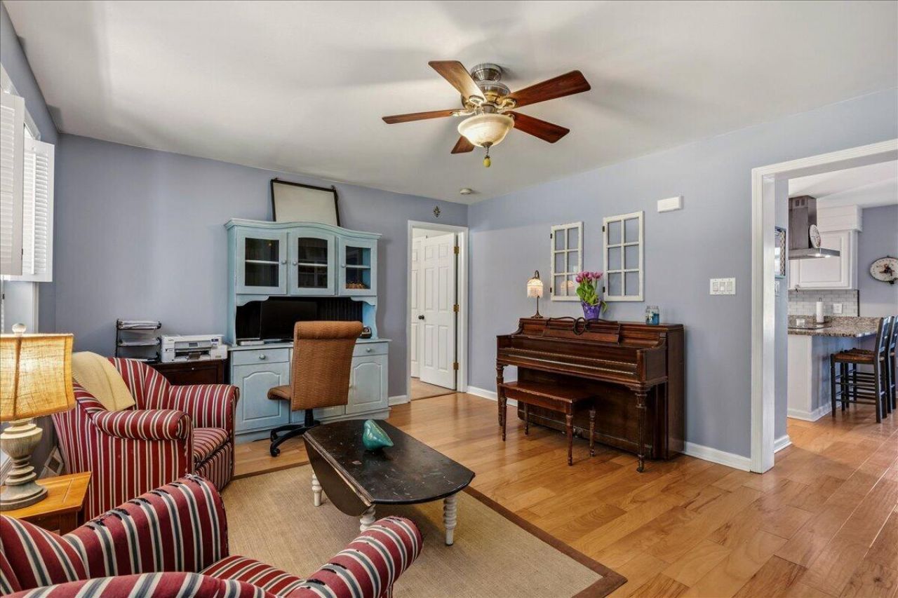 2195 River Road Photo 18