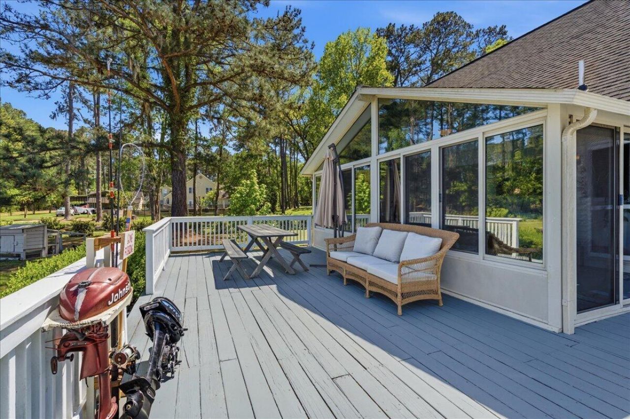 2195 River Road Photo 31