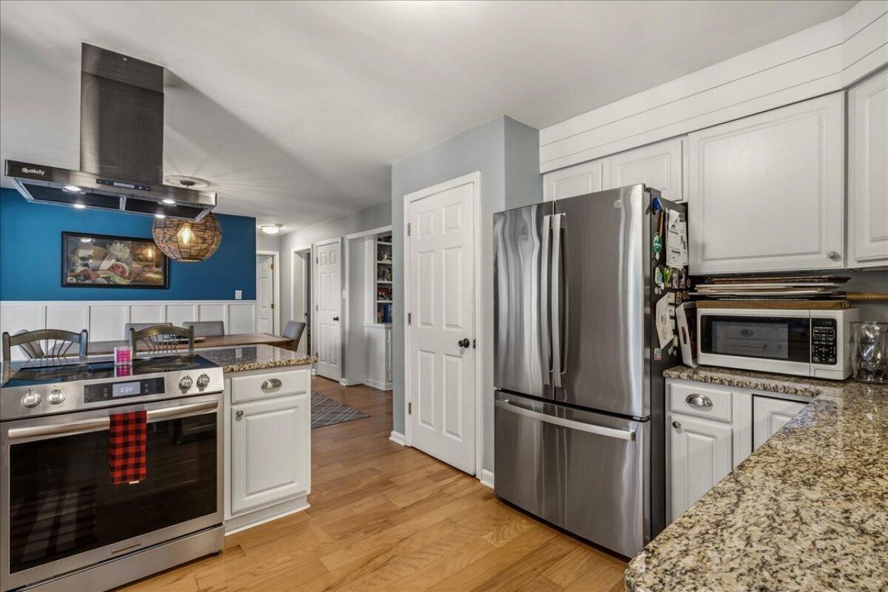 2195 River Road Photo 33