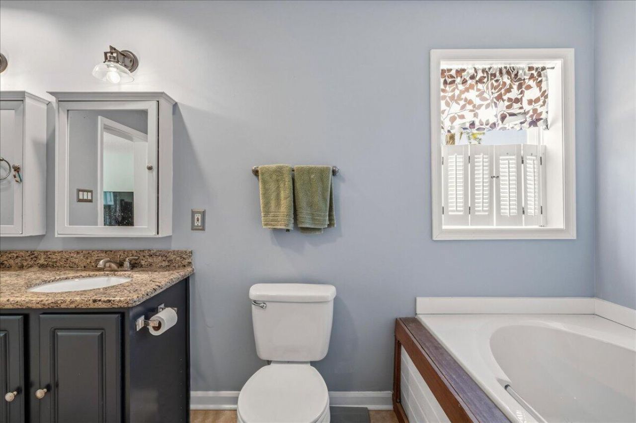 2195 River Road Photo 46