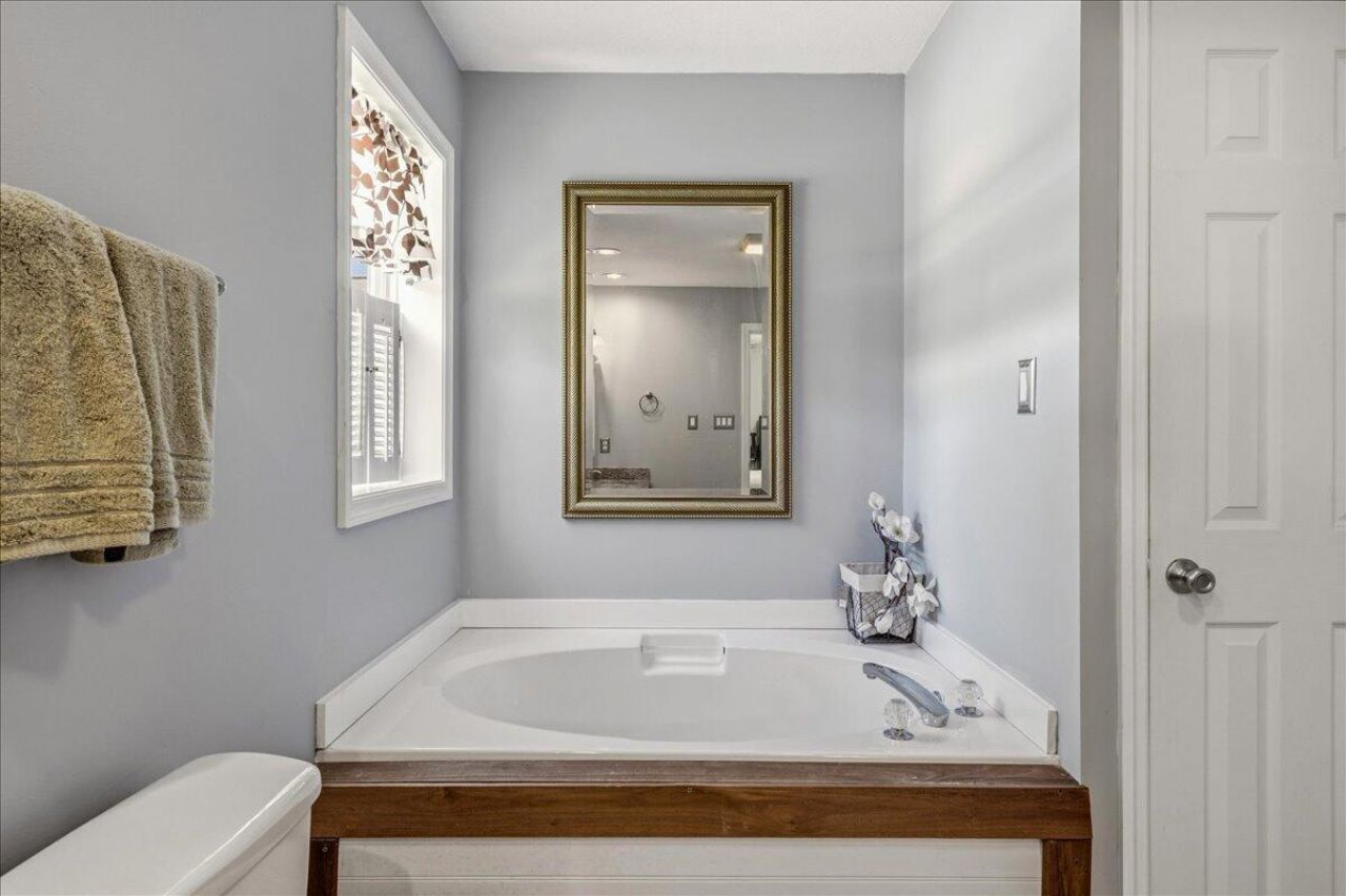 2195 River Road Photo 47