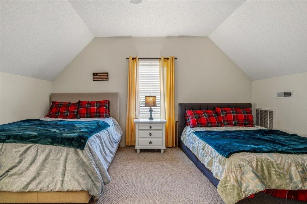 2195 River Road Photo 50