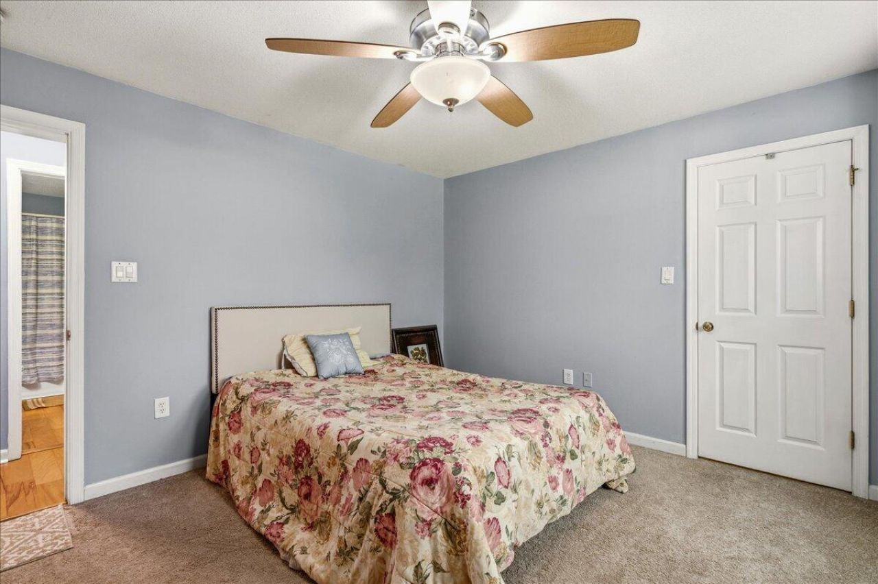 2195 River Road Photo 63