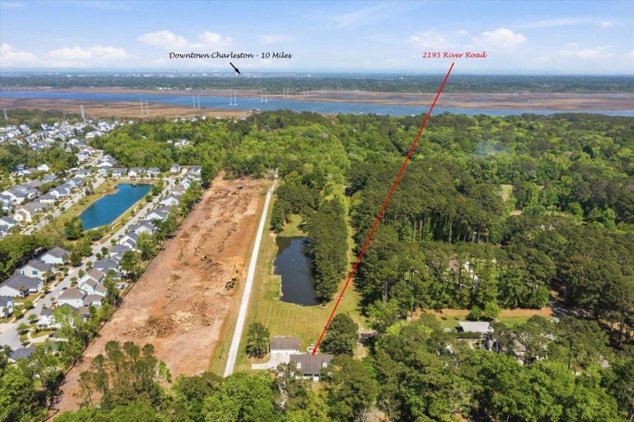 2195 River Road Photo 7