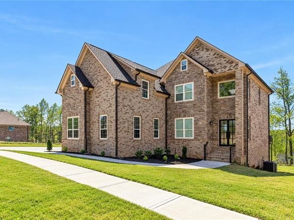 5618 Live Sage Drive, Atlanta, GA 30349