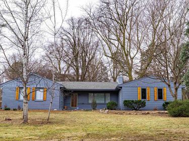 7811 Pierce Circle, Omaha, NE 68124