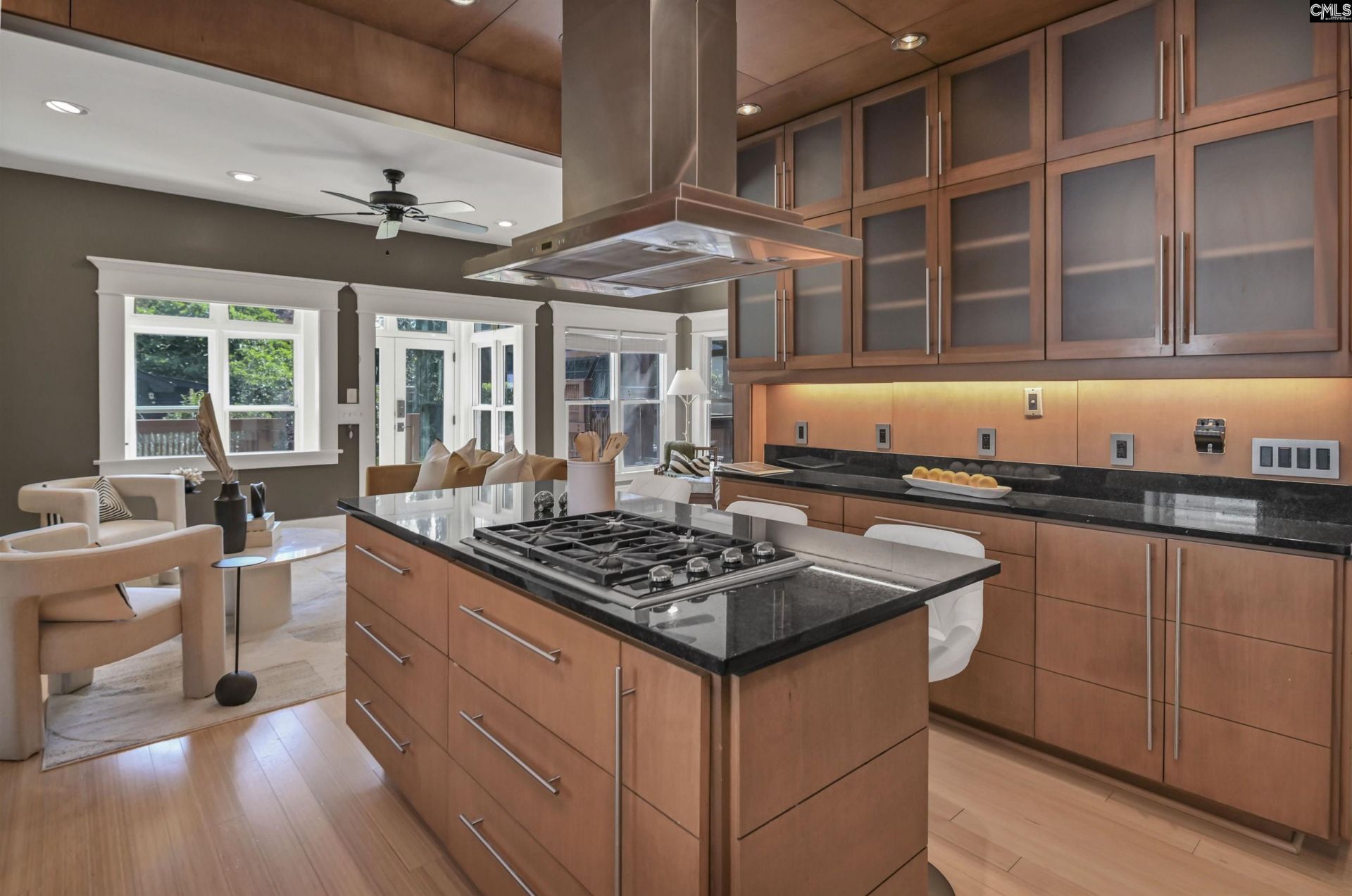 112 S Saluda Avenue  Photo 19