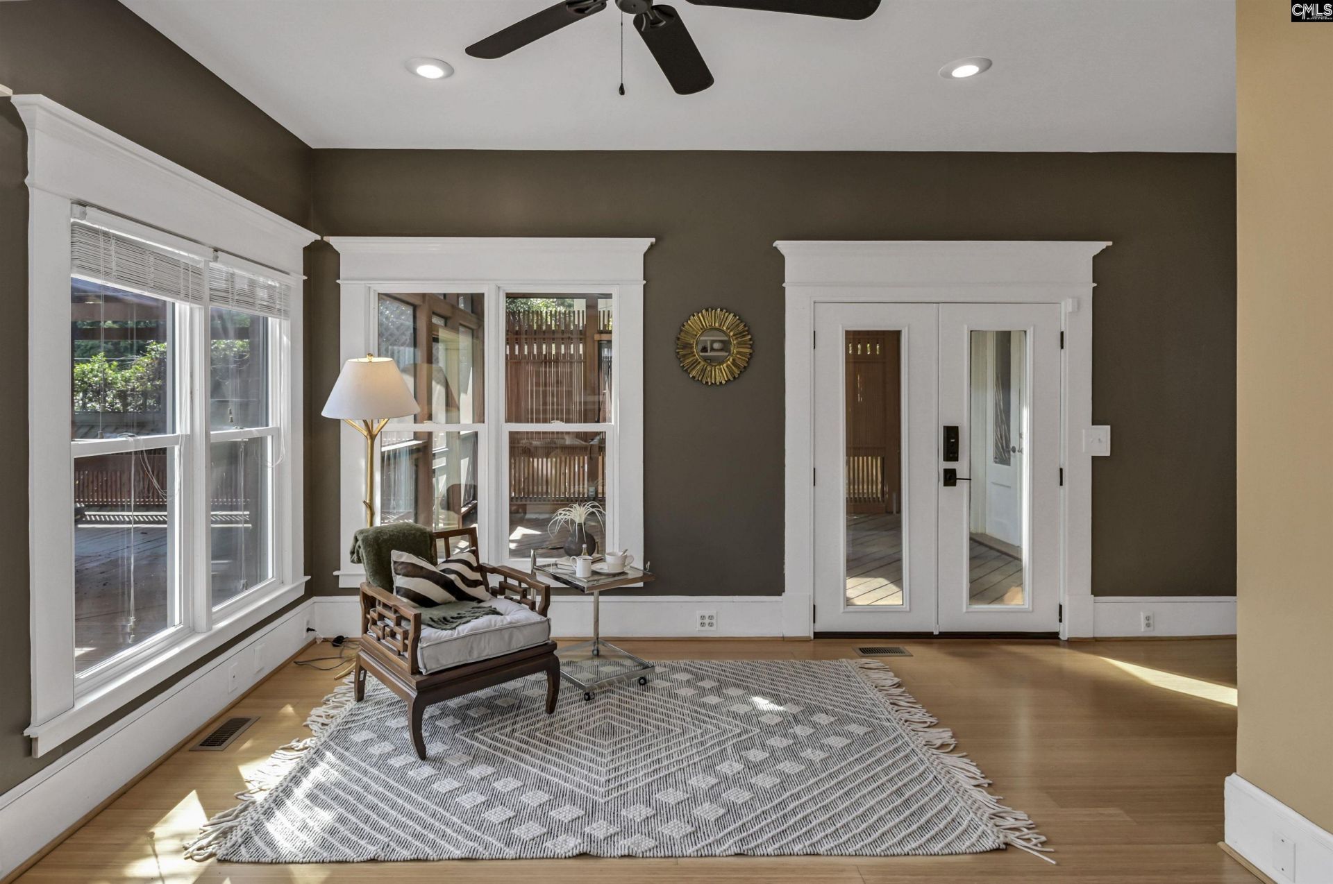 112 S Saluda Avenue  Photo 30