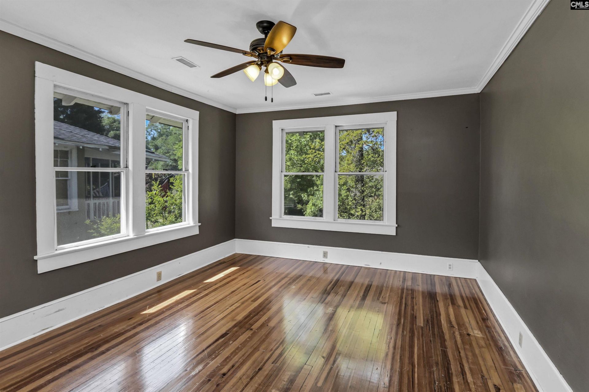 112 S Saluda Avenue  Photo 43