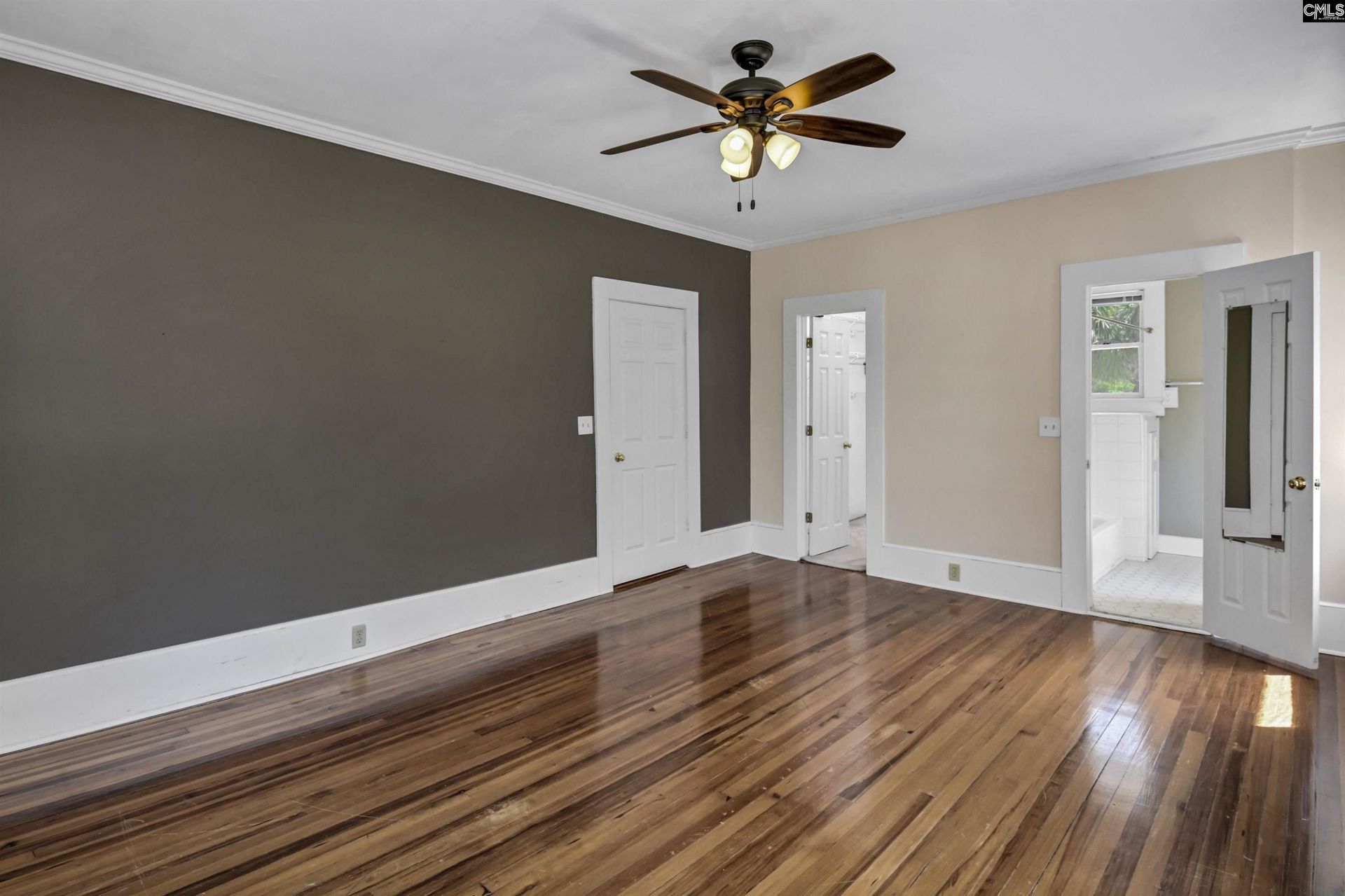 112 S Saluda Avenue  Photo 45