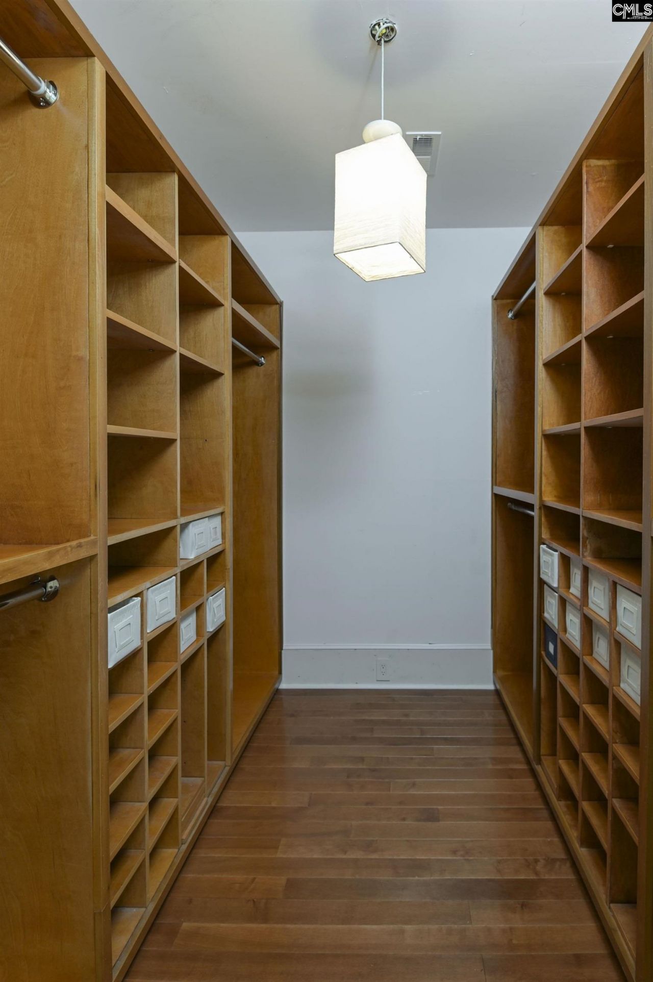 112 S Saluda Avenue  Photo 48