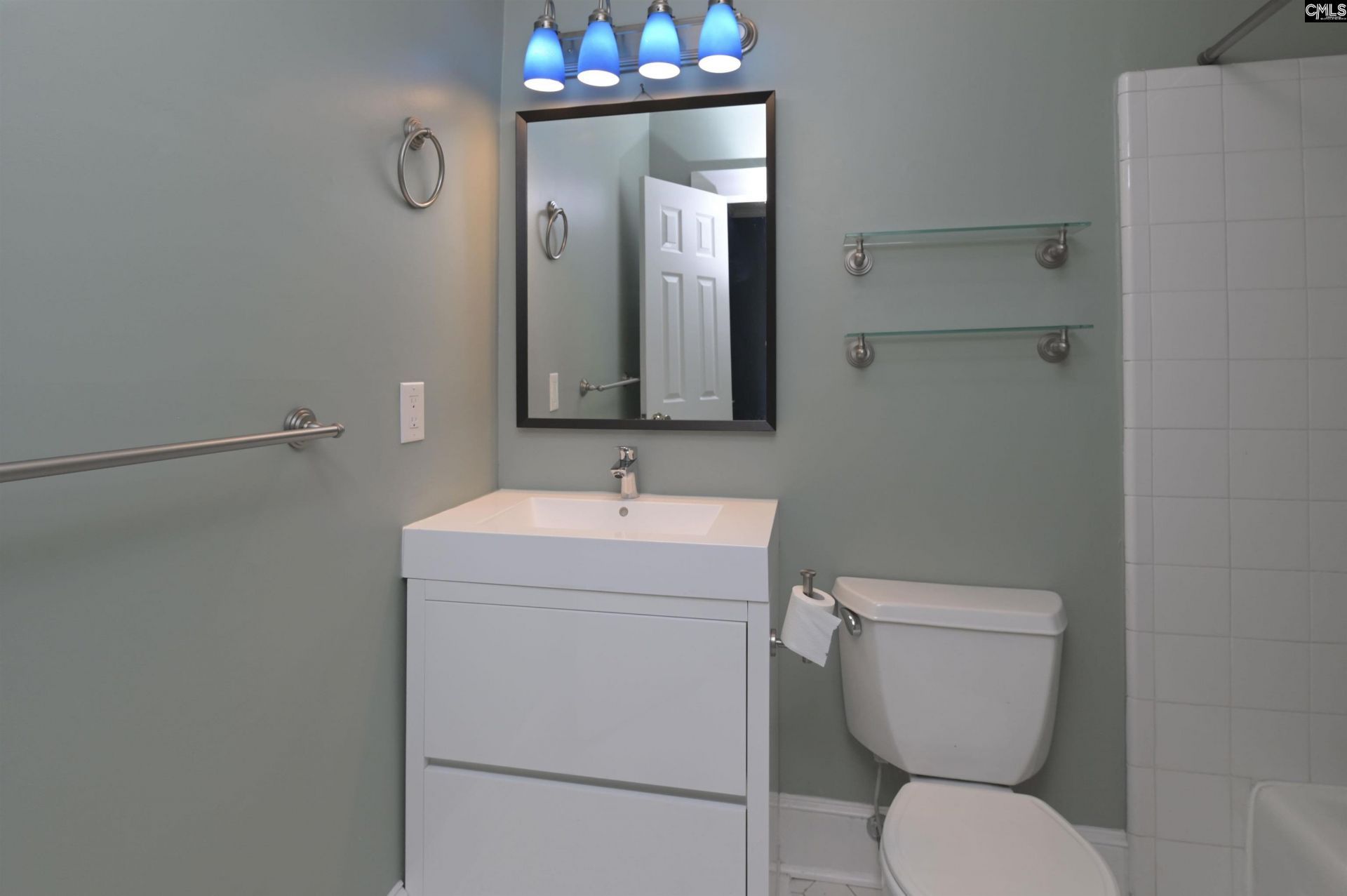 112 S Saluda Avenue  Photo 50