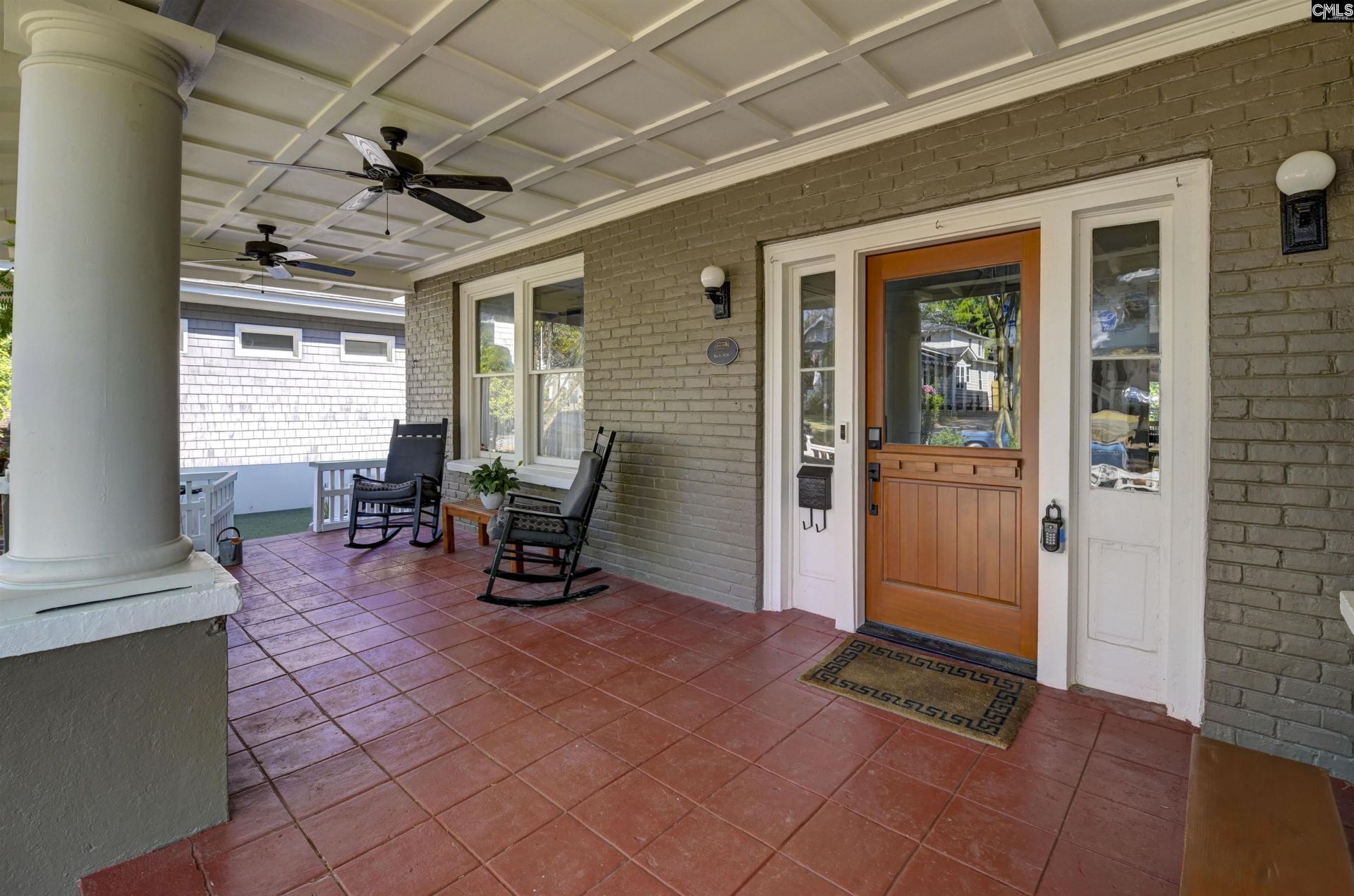 112 S Saluda Avenue  Photo 6